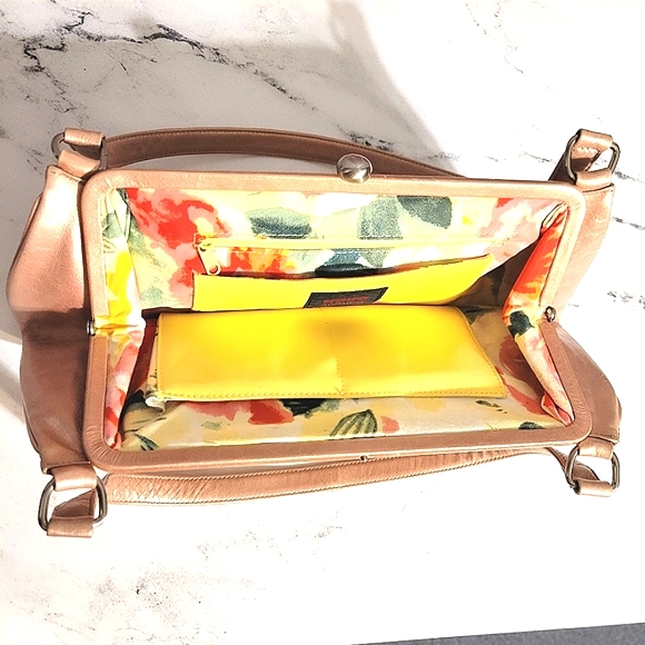 HOBO Int'l Metallic Rose Gold/Rosé Champagne Leather Satchel Shoulder Bag - Picture 3 of 9